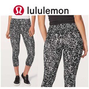 NWOT Lululemon Align High-Rise Crop 21" Yoga Leggings Chirasu Black Size 2